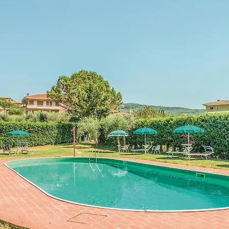 Stunning In W/ Outdoor Swimming Pool And 2 Bedrooms تورو سول تراسيمينو