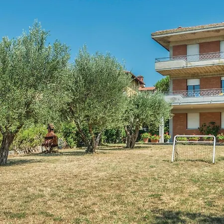 Stunning In W/ Outdoor Swimming Pool&2 Bedrooms Appartement *